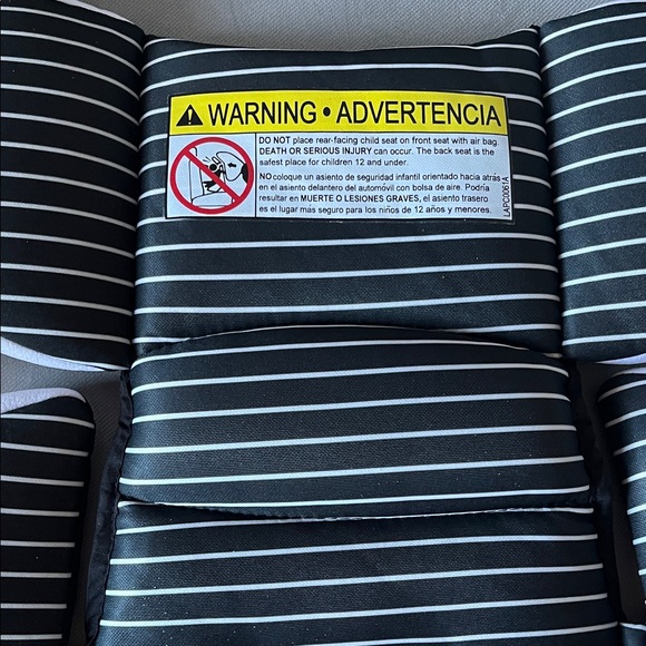 Graco infant car seat inserts Black and white - Picture 3 of 4